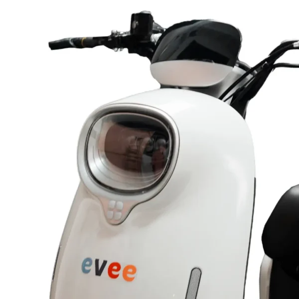 Evee Nisa 3W Electric Scooter - Image 2