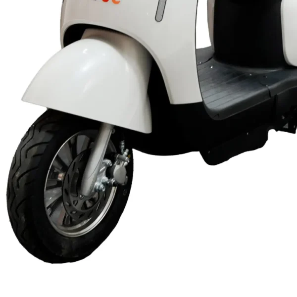 Evee Nisa 3W Electric Scooter - Image 3